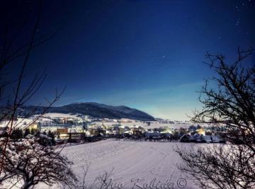 Zimný večer nad našou obcou Zimný večer nad našou obcou
